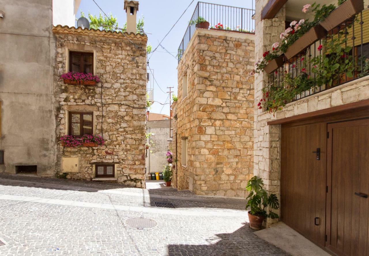 Antiche Case In Pietra Baunei Exterior foto